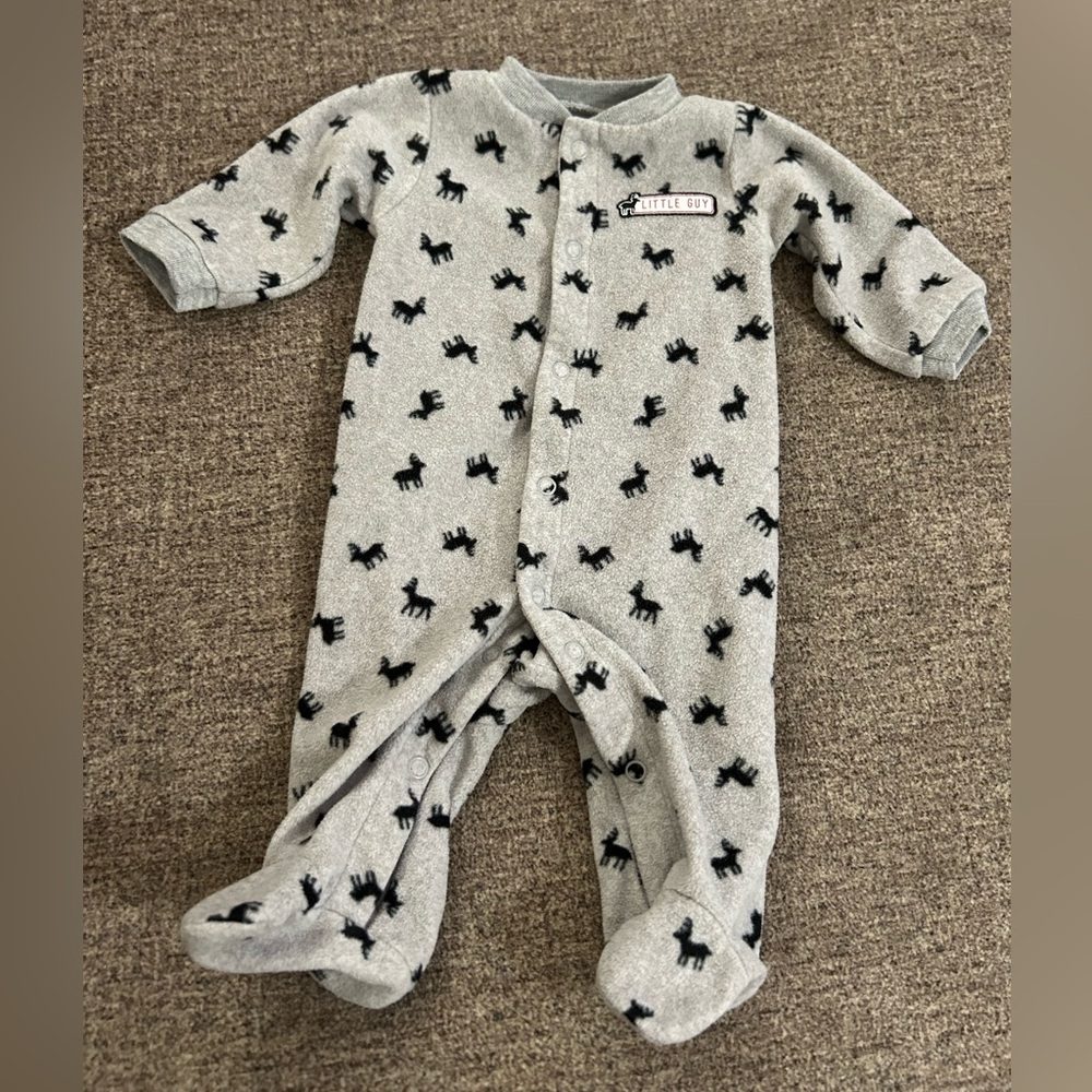 🦋 Carter's Moose Design Footie Sleeper for baby boy size Newborn NB.